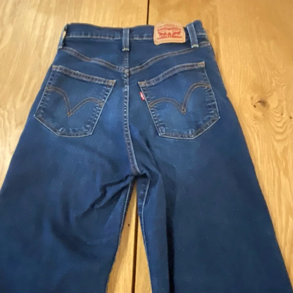 Levi's Jeans Ribcage Straight Ankle Women's 24 Dark Button Fly Stretch Raw Hem‎